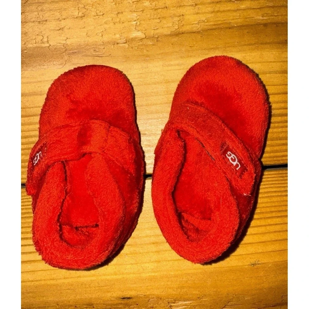 Ugg Bixbee Booties / Slippers For Babies Size‎ 4/5 Red